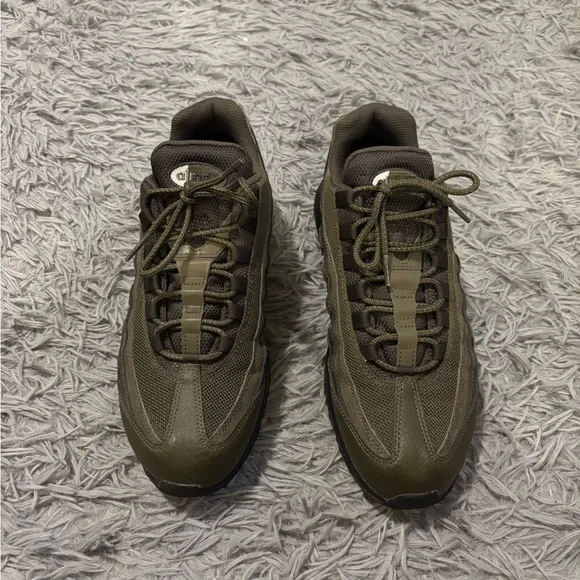 Nike Air Max 95 Cargo Khaki Reflective DZ4511-300 Mens Size 9.5 Athletic Sneaker - Picture 3 of 9